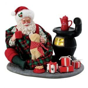 POSSIBLE DREAMS CLOTHTIQUE SANTA AND HIS PETS TAKING THE CHILL OFF 6014782 NWT